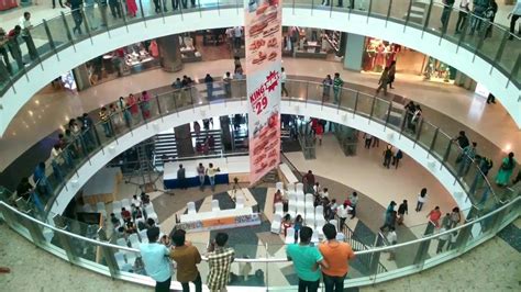 Mantri Square Mall, Sampige Road, Malleswaram, Bengaluru, - YouTube