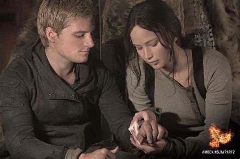 Peeta and Katniss Mockingjay part 2 | Hunger games mockingjay, Hunger games, Hunger games movies