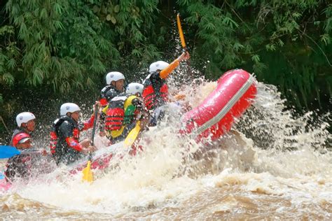 WHITE WATER RAFTING: KAGAY Cagayan de Oro’s Premiere Whitewater Rafting Voyages (PHILIPPINES)