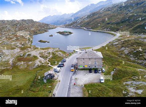 Luftaufnahme San Bernardino Pass Stockfotografie - Alamy