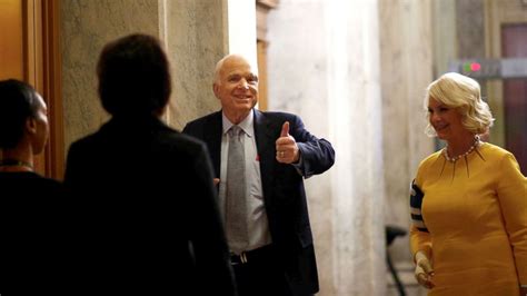 McCain gets standing ovation in return to Senate, says they're not 'president's subordinates ...