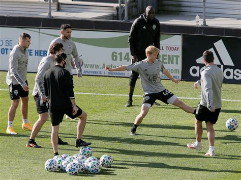 Sounders seeking 3rd title in 5 years facing Crew in MLS Cup ...