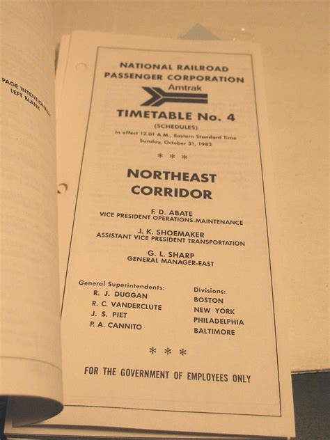 AMTRAK RAILROAD NORTHEAST CORRIDOR OCT 1982 EMPLOYEE TIMETABLE #4 ...