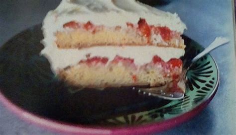 Strawberry Shortcake Cake | Pioneer Woman Wiki | Fandom