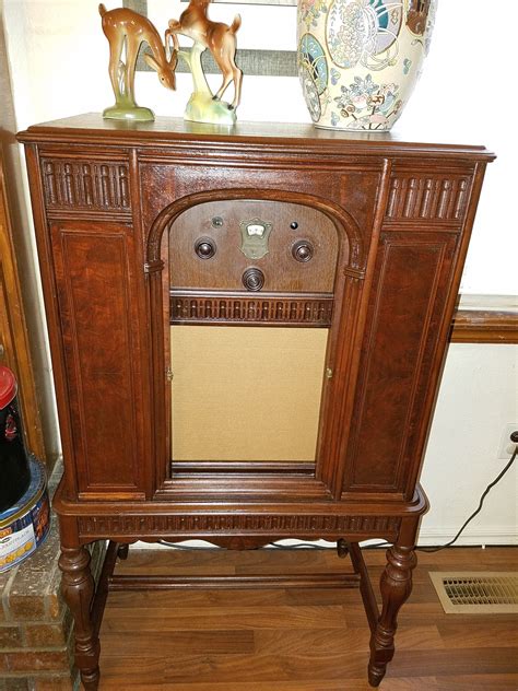 1928 Atwater Kent Model 70 Radio Cabinet/ Model 50 Radio Restored | Collectors Weekly