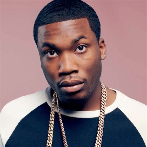 Meek Mill Shares An Unfortunate Event With His Fans And They Criticize ...