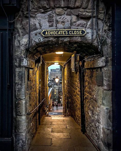 VisitScotland on Twitter: "One of the many closes in @edinburgh that ...