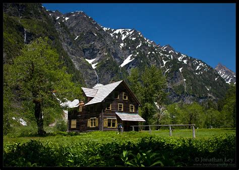 Photography by Jonathan Ley | Enchanted Valley | The Enchanted Valley Chalet