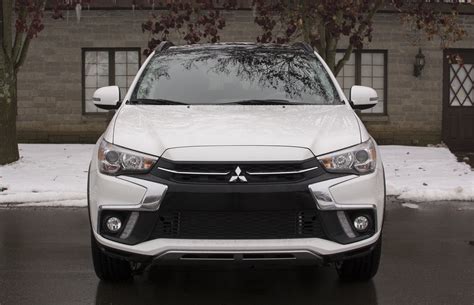 2018 Mitsubishi Outlander Sport Pricing, MPG, Comparisons, Specs - iSeeCars.com