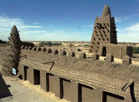 10 Incredible Mud Structures and Citadels | Ancient village, Africa ...