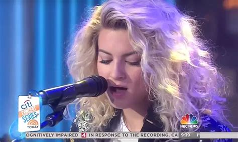 Tori Kelly Sings "Don't You Worry Bout a Thing" From Sing (VIDEO)