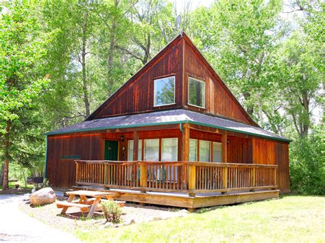 Camping Cabin | Salida, Colorado | Glamping Hub