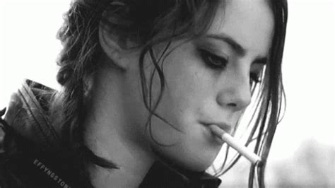 Effy Stonem GIF – Effy Stonem Skins – GIFs entdecken und teilen