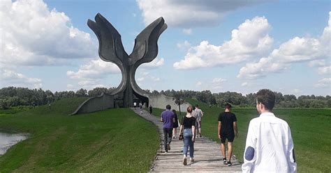 YIHR Activists Visited Jasenovac memorial Site - YIHR