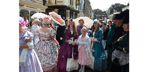 Dressing for Your Dickens Event - Recollections Blog