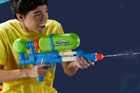 孩之宝重推三款经典版Super Soaker玩具水枪