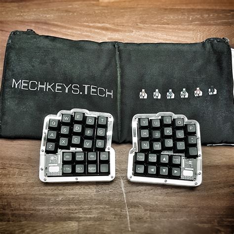 Mitosis wireless split keyboard - Mechkeys.tech