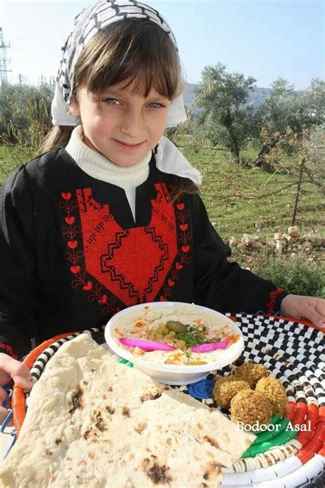 Palestine Food, Palestine History, Terre Promise, Indulgent Food, Palestinian Embroidery, Middle ...