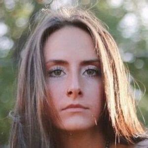 Shelley Marsh - Age, Family, Bio | Famous Birthdays