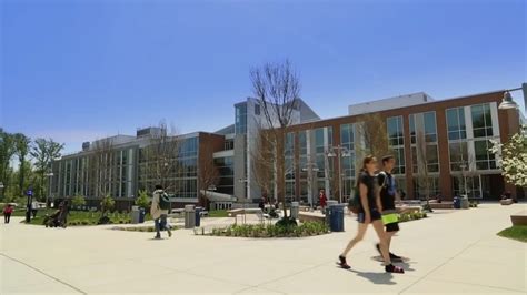 Montgomery College Rockville Campus Science Center - YouTube