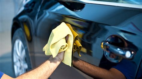 Saving Water and Time: A Guide to Waterless Car Cleaning Blogs / Videos