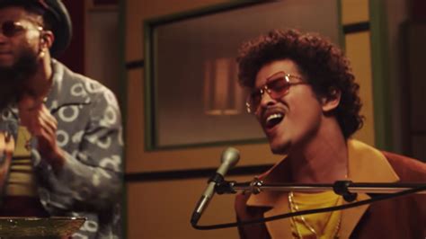 Découvrez le clip de "Leave The Door Open", le dernier single de Bruno ...