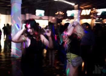 3 Best Night Clubs in Riverside, CA - Expert Recommendations