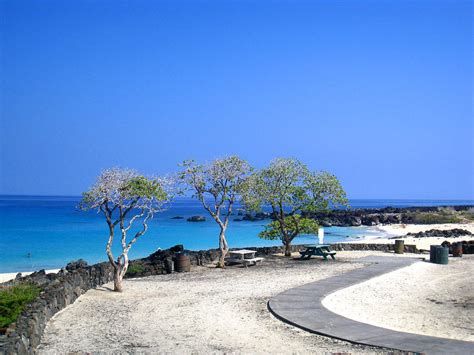 Kua Bay Beach Hawaii Photograph by Wayne Holt