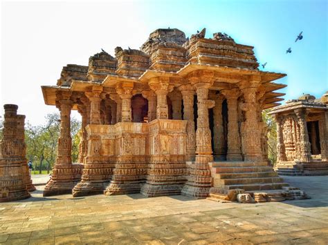 Modhera Sun Temple, Gujarat | World is Beautiful! Don't Miss Anything.