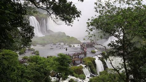 Side View of Iguazu Falls, Brazil image - Free stock photo - Public Domain photo - CC0 Images