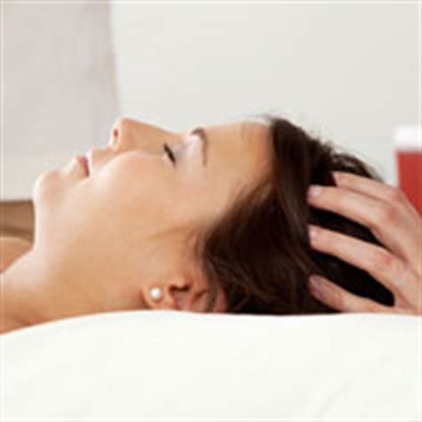 Head & Scalp Massage Techniques: Tips to Relax Head Muscles And Relieve ...