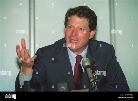 AL GORE VICE PRESIDENT OF THE USA 06 November 1992 Stock Photo - Alamy