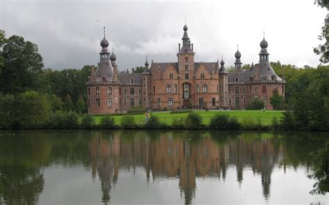 free download pictures of ooidonk castle | Castle, Beautiful castles, Belgium