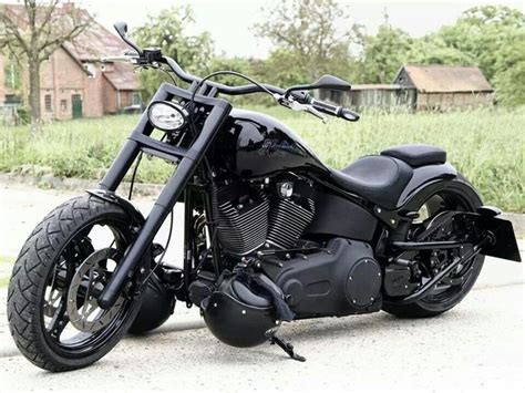 All black Harley #Harleydavidsonbreakout | Harley davidson motorcycles, Harley davidson bikes ...