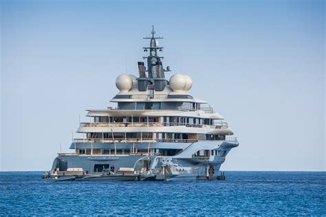 FLYING FOX Yacht • Dmitry Kamenshchik $400M Superyacht