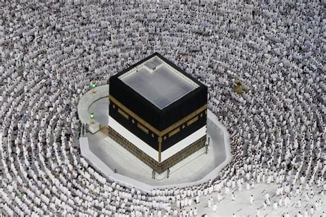 Holy journey: Muslims flock to Mecca for hajj | Daily Sabah