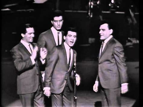 Frankie Valli and The Four Seasons - live Big girls don't cry 1964 ...