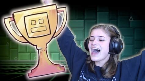 I'M A NOMINEE!! - GD AWARDS 2.1 and PRELUDE REACTION | Geometry Dash Juniper - YouTube