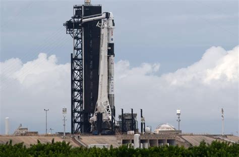 NASA delays SpaceX Crew-3 launch to November 3rd | Engadget