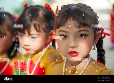 Young School children at school in Mandalay Myanmar Stock Photo - Alamy