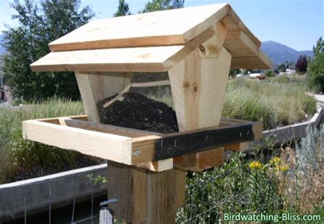 Free Bird Feeder Plans - Easy Step By Step Instructions