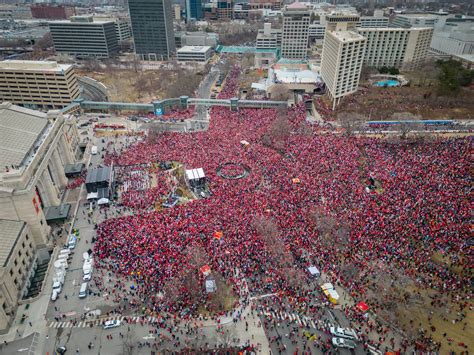 Photos: Chiefs Kingdom Parade (full gallery)