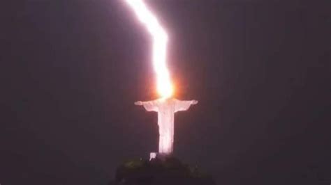 Watch: Lightning bolt strikes Christ the Redeemer statue in Brazil’s ...