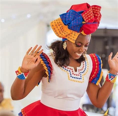 Bride In Very Colourful Sepedi Traditional Wedding Outfit.💕 | Clipkulture in 2020 | Pedi ...