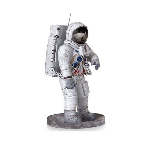 Apollo 11 Astronaut Steel Model Kit - Novaspace