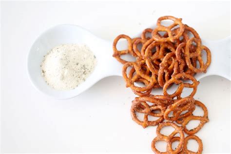 Sour Cream and Onion Archives - Rhino Pretzels