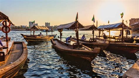 Wodna taksówka Abra w Dubaju - Dubai Creek - Deira Old Souk do Al ...