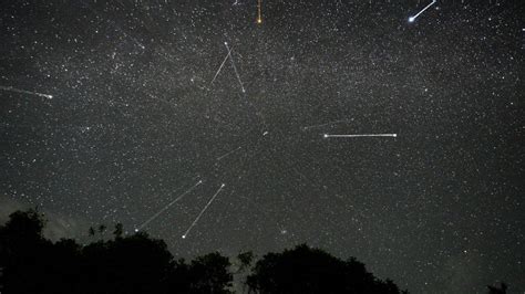 See the Geminid meteor shower 2023 light up the sky in these amazing ...