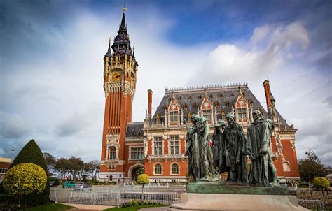 Take a ferry from Dover to Calais and visit these 5 pretty towns in ...