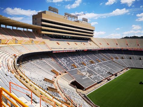 Neyland Stadium – StadiumDB.com